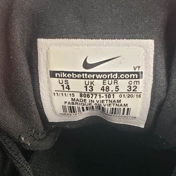 Nike Mens Size 14 Air Max 2016 Black and White Running Sneakers - Picture 9 of 9